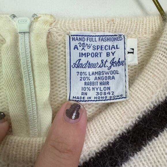 Andrew St. John VINTAGE Angora Rabbit Lambswool Chevron Sweater Size‎ MEDIUM - Picture 3 of 7